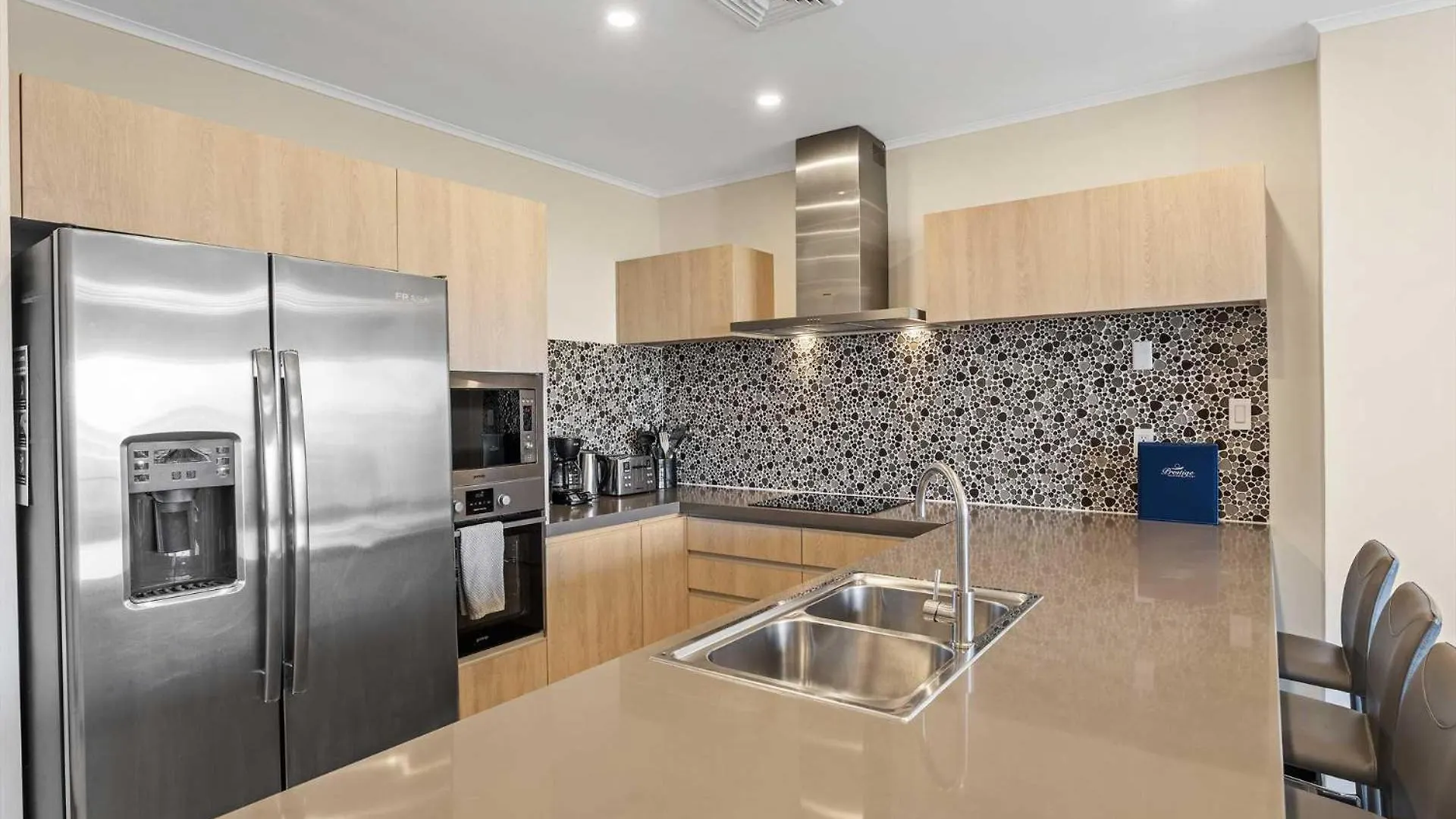 Beach View - Miramar Pleasure 2Br Condo - Lv308 شاطئ بالم